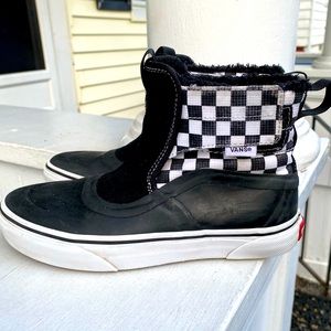 VANS Kids Slip-On Hi-Terrain V MTE Size 4